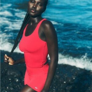 AUTHENTIC  Women’s Red Soft Sculpt Precision Tank #soldoutcolor